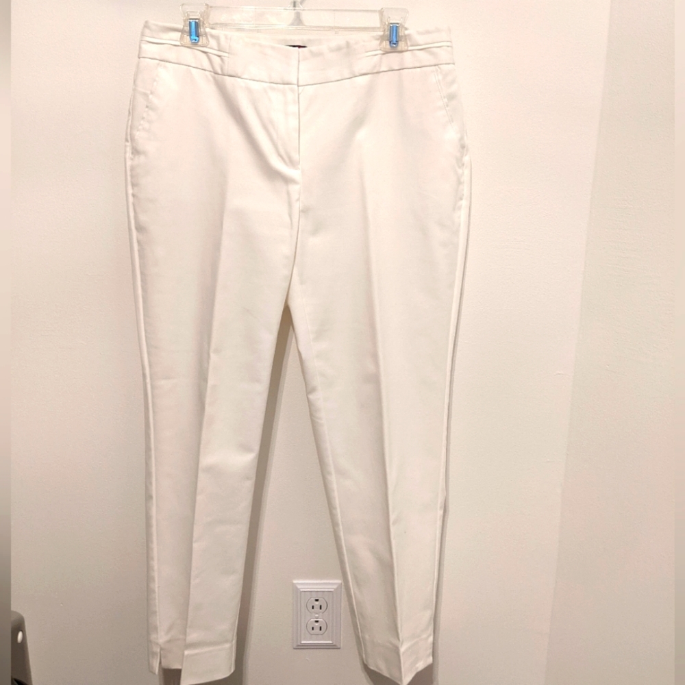 🌟 Beautiful white ankle pants